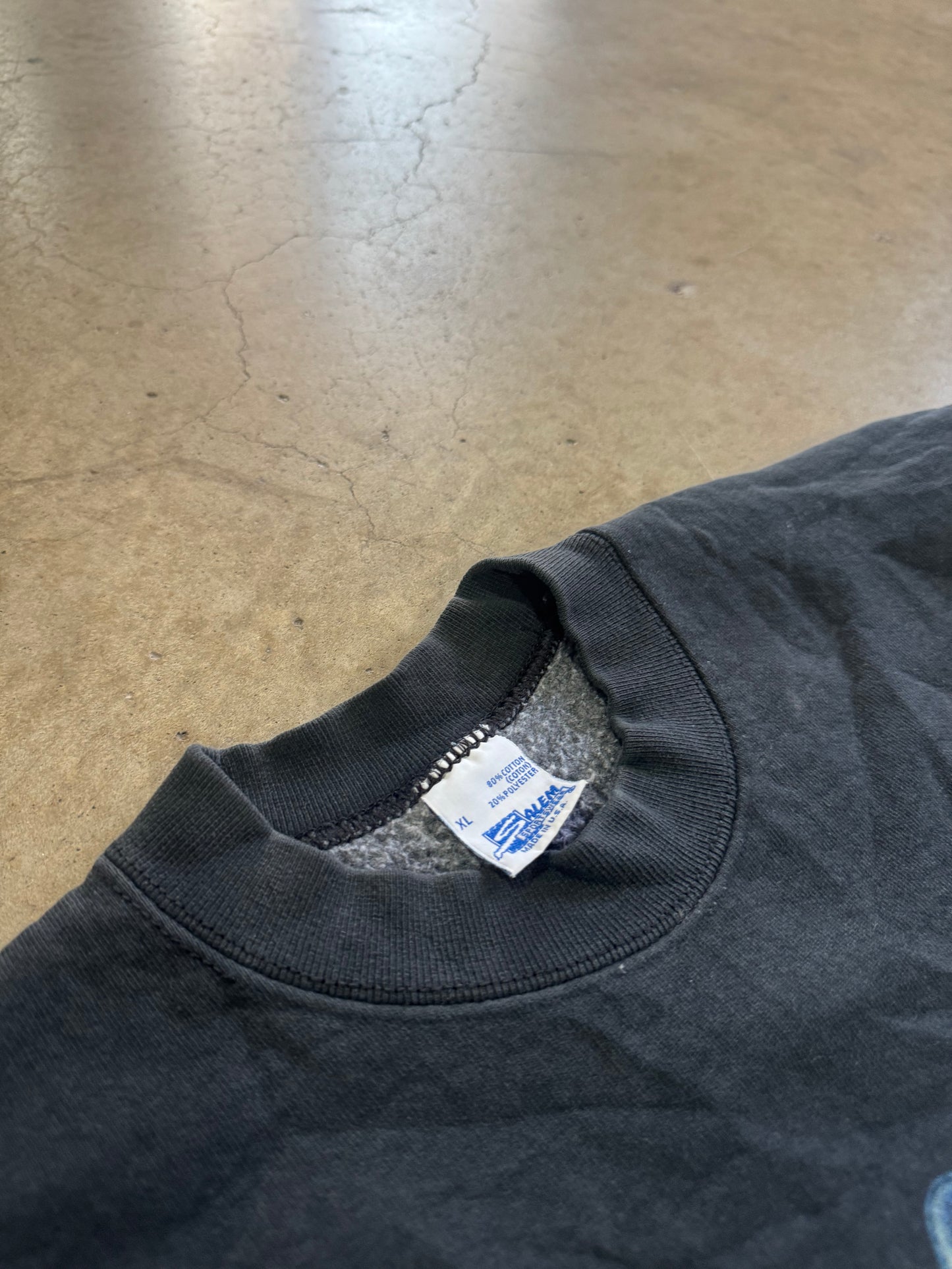 Vintage 90s Taz Cowboys crewneck